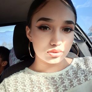 Meet your Posher, Catherine